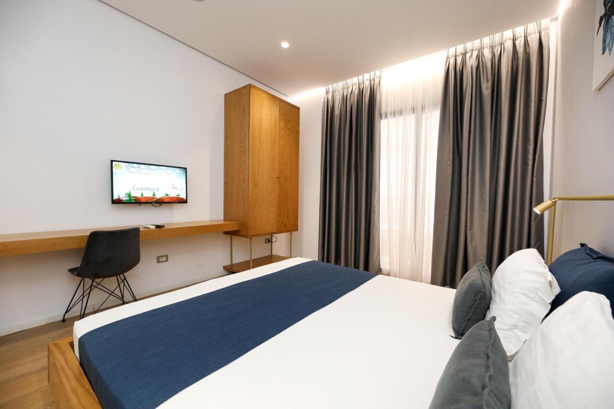 H&M Hotel Vlorë 외부 사진